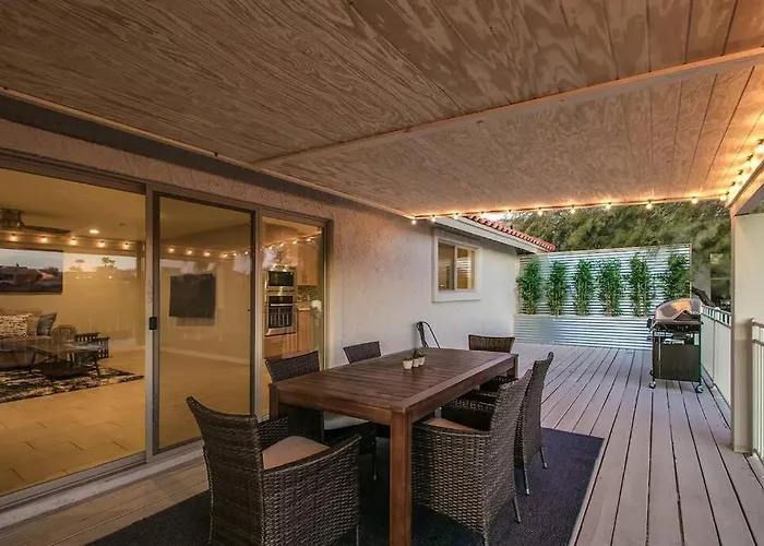 The Views, Heated Pool And Spacious